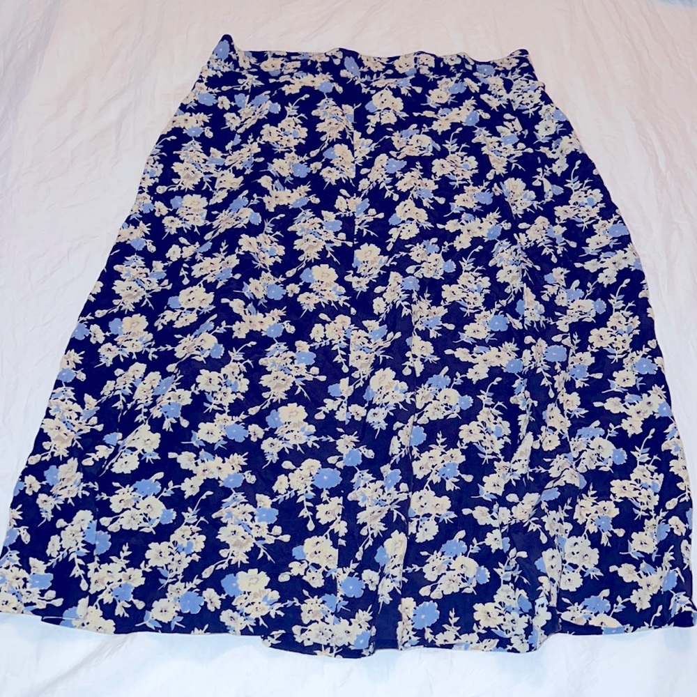 Casual Corner knee length A-line skirt